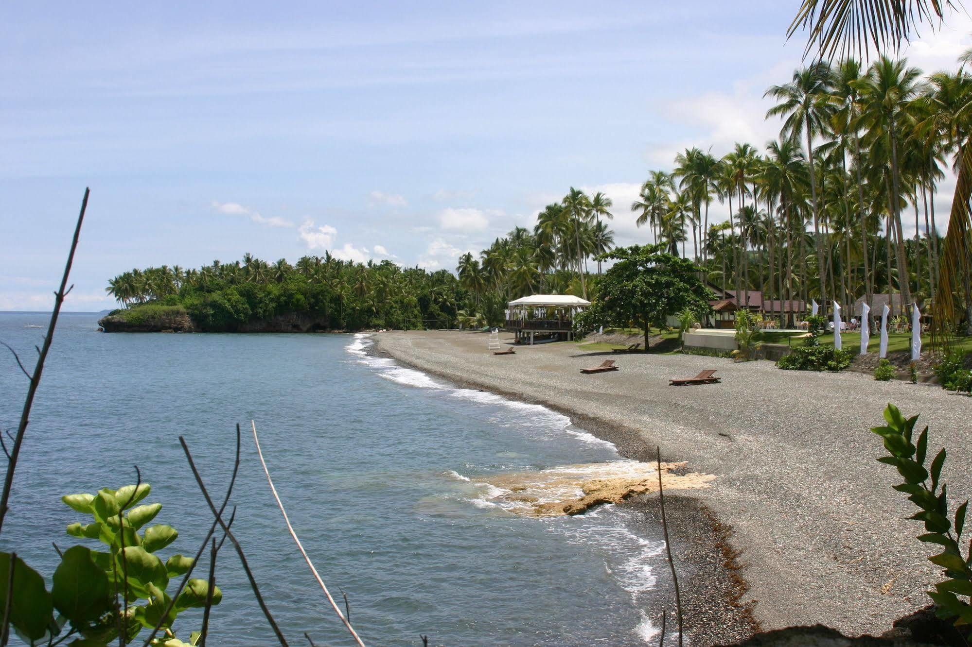 Kuting Reef Resort Macrohon Extérieur photo